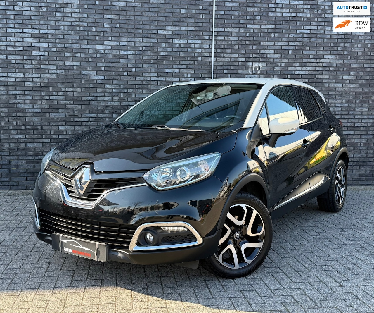 Renault Captur - 1.2 TCe Dynamique Automaat|Cruise|Camera|Navi|Trekhaak mogelijk - AutoWereld.nl
