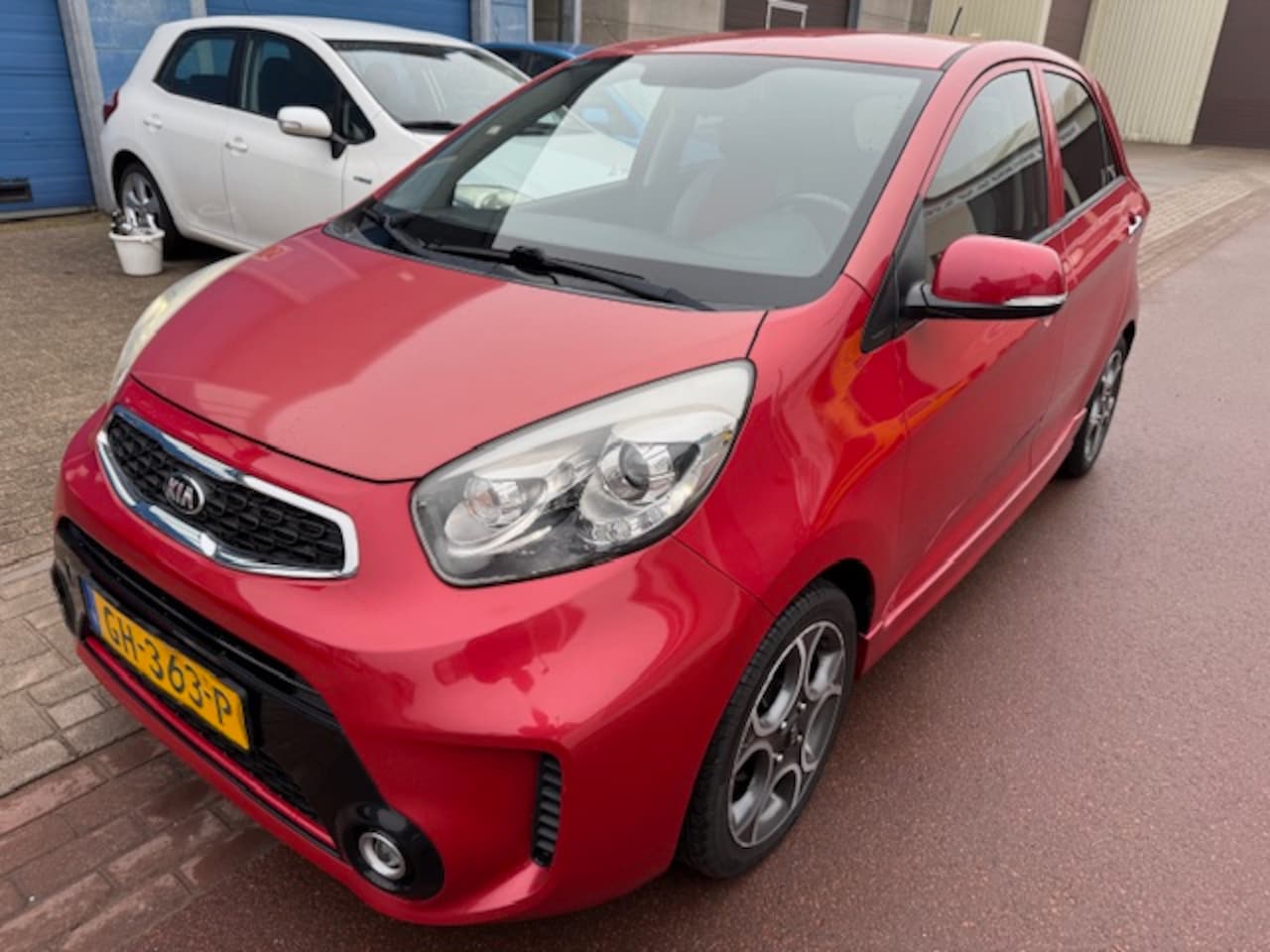 Kia Picanto - 1.2 CVVT SportsLine 2015 NAP 90.852km Zeer luxe uitvoering met volledig KIA dealer onderho - AutoWereld.nl
