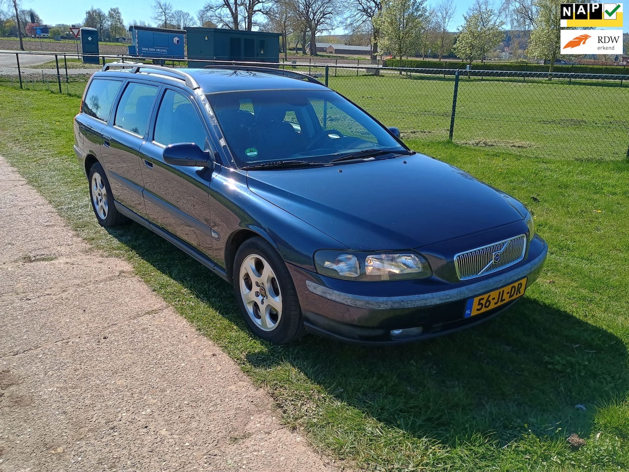Volvo V70 - 2.4 Comfort Line 2.4 Comfort Line - AutoWereld.nl