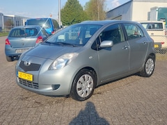 Toyota Yaris - 1.3 VVTi Sol
