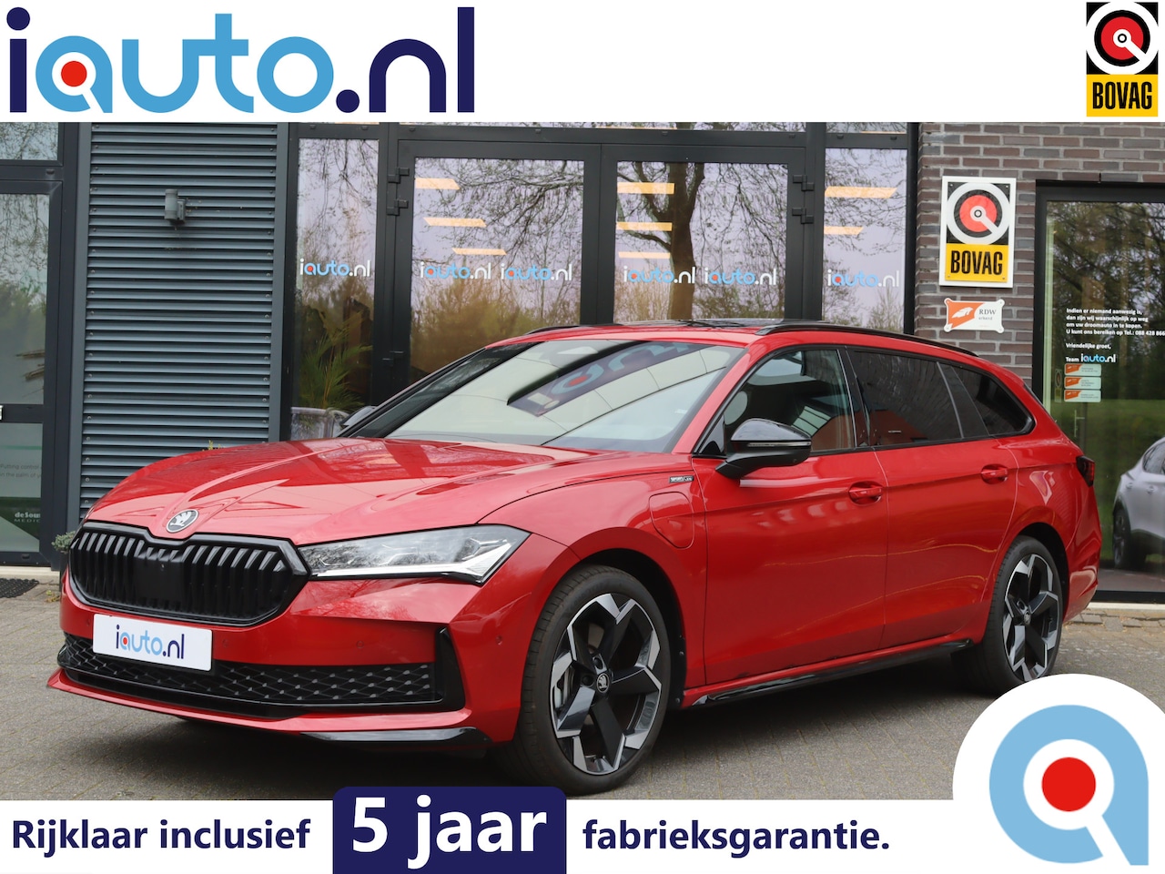 Skoda Superb Combi - 1.5 TSI PHEV 204PK Sportline Business Pano/Leder/Matrix LED/Keyless/360/Headup/DCC/ACC/19" - AutoWereld.nl