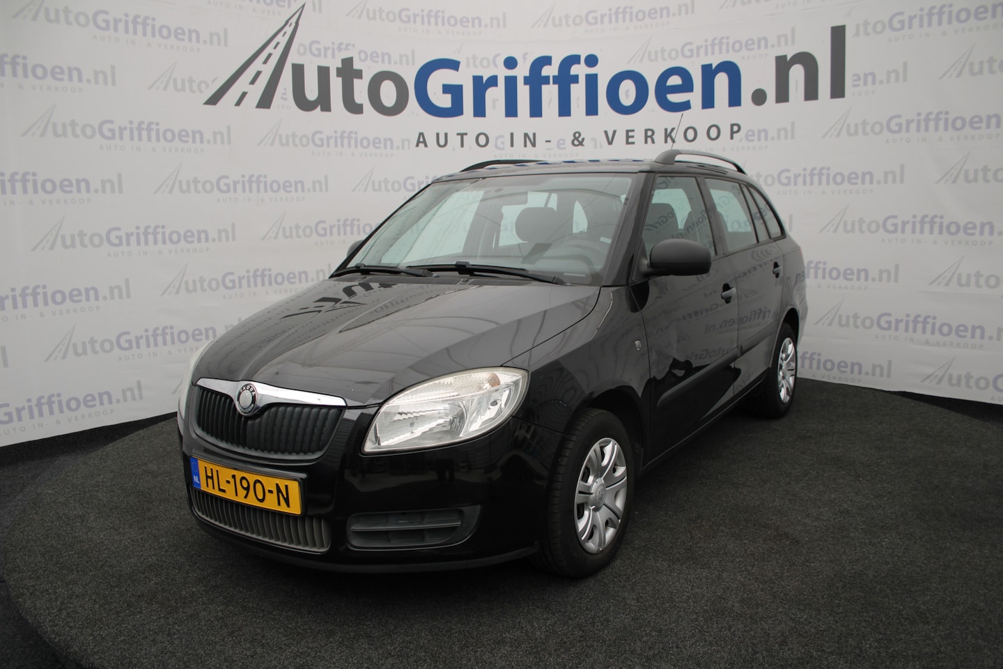 Skoda Fabia Combi - 1.4-16V Comfort nette station met airco - AutoWereld.nl