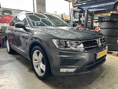 Volkswagen Tiguan - 1.4 TSI Connected Series