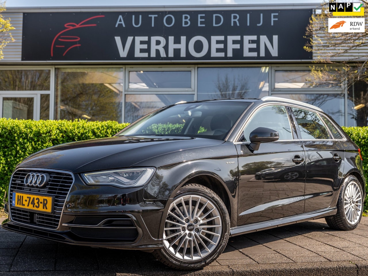 Audi A3 Sportback - 1.4 e-tron PHEV - KEYLESS - CRUISE ADAPTIEF - TREKHAAK - NAP KM STAND - LED - XENON - NAVI - AutoWereld.nl