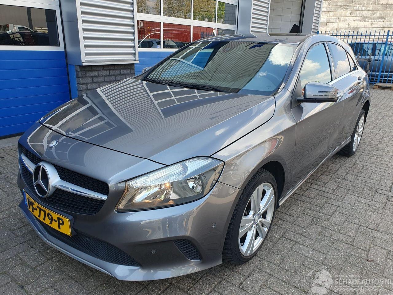 Mercedes-Benz A-klasse - 180 Prestige Automaat - AutoWereld.nl