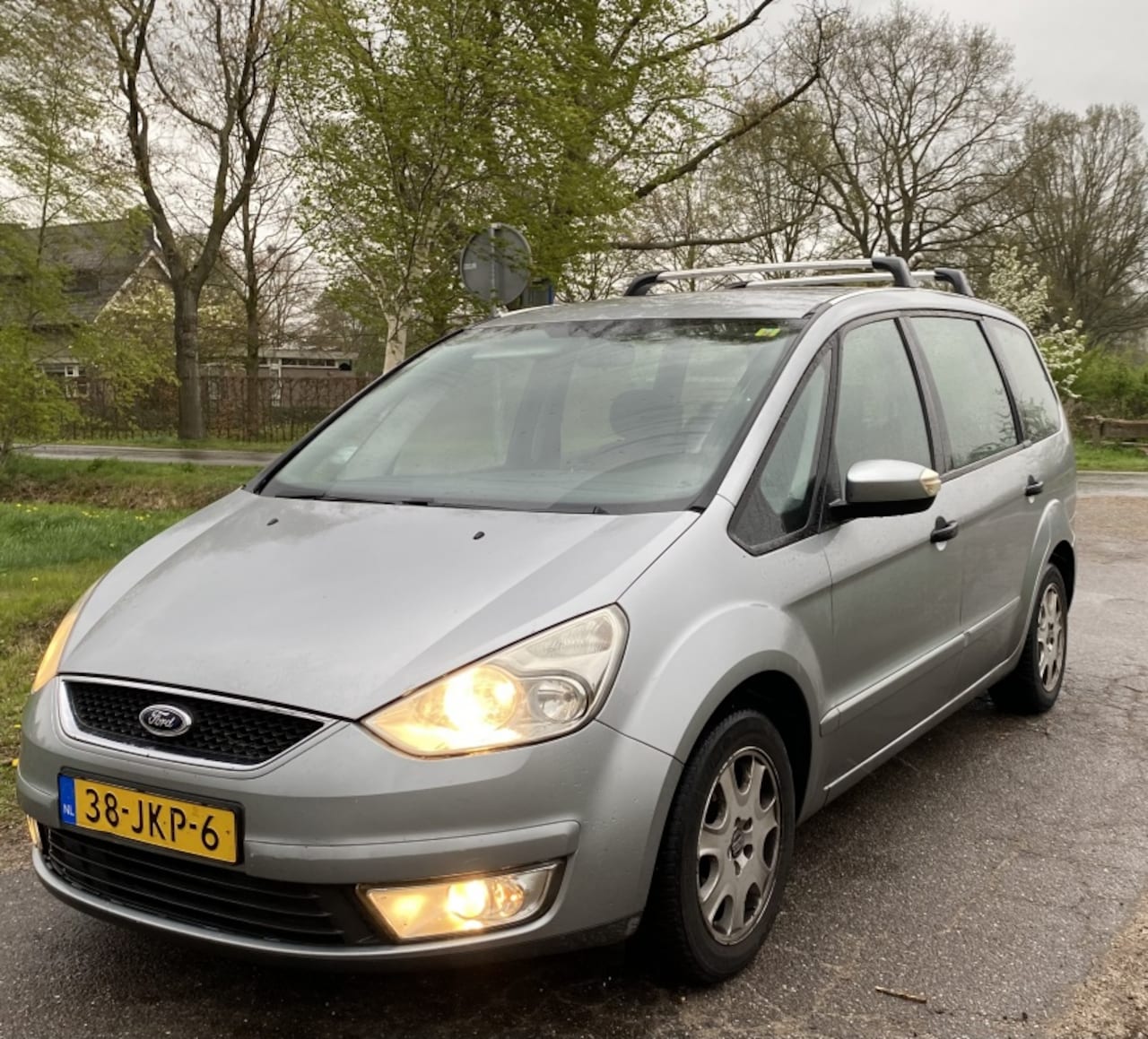 Ford Galaxy - 7,personen 2.0-16V Trend - AutoWereld.nl