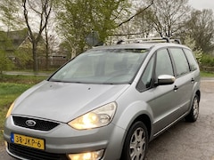 Ford Galaxy - 7, personen 2.0-16V Trend