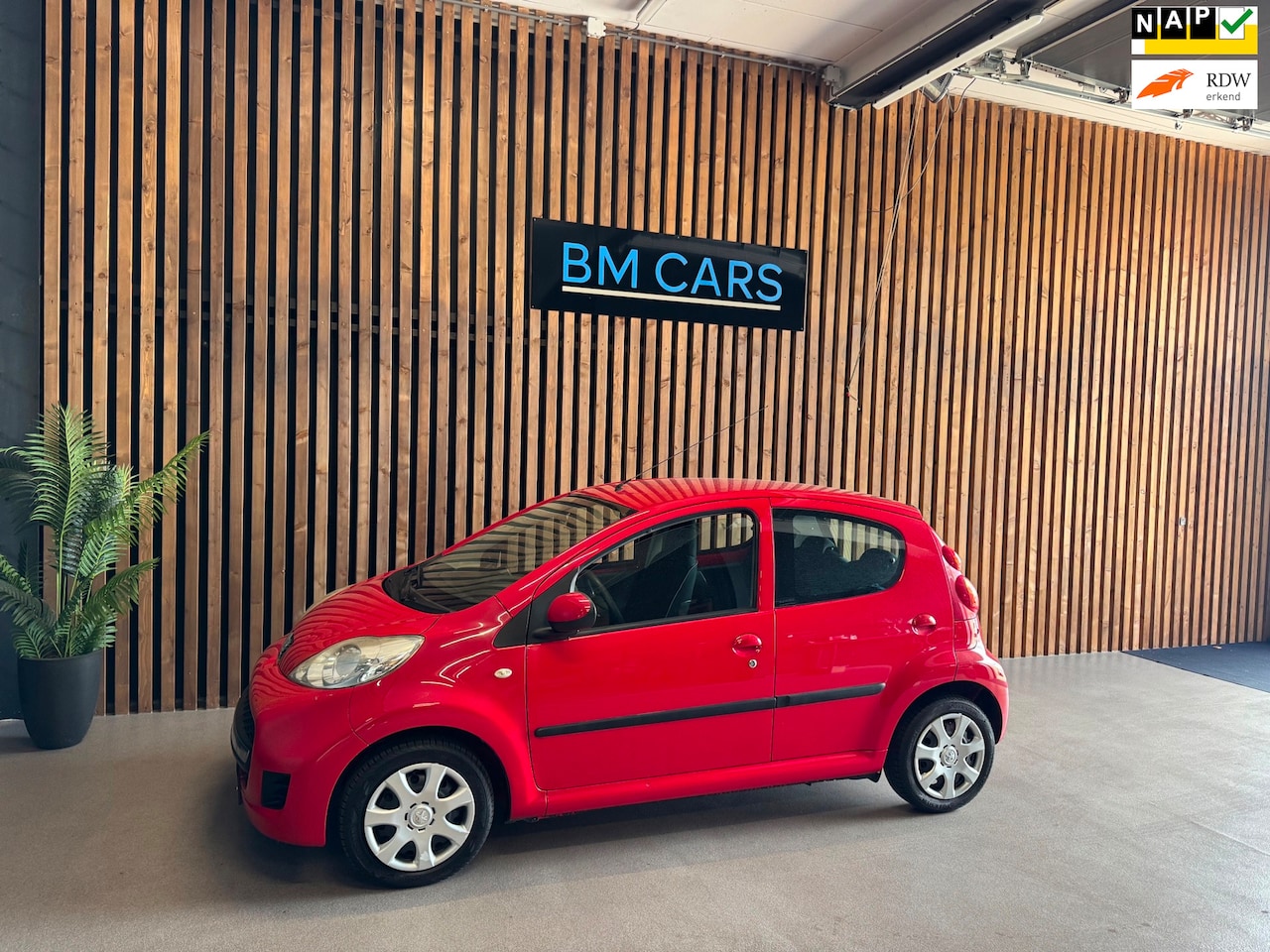 Peugeot 107 - Peugeot 107 1.0-12V XS Airco,Nieuwe APK - AutoWereld.nl