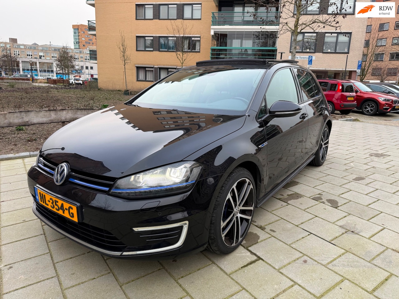 Volkswagen Golf - 1.4 TSI GTE | PANO | LEER | FULL OPTIONS - AutoWereld.nl