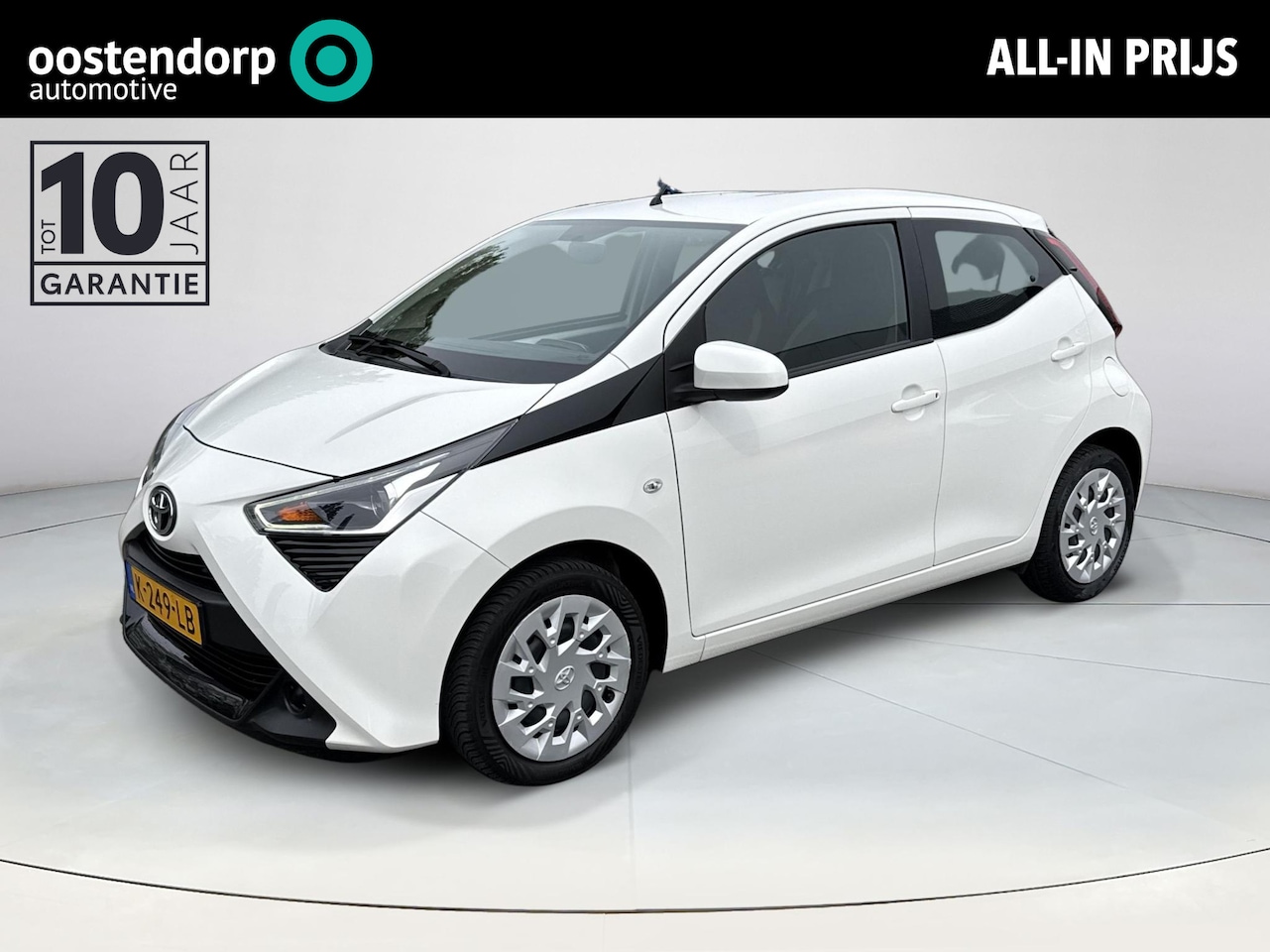 Toyota Aygo - 1.0 VVT-i x-play | Apple CarPlay/Android auto | Achteruitrijcamera | Airco - AutoWereld.nl