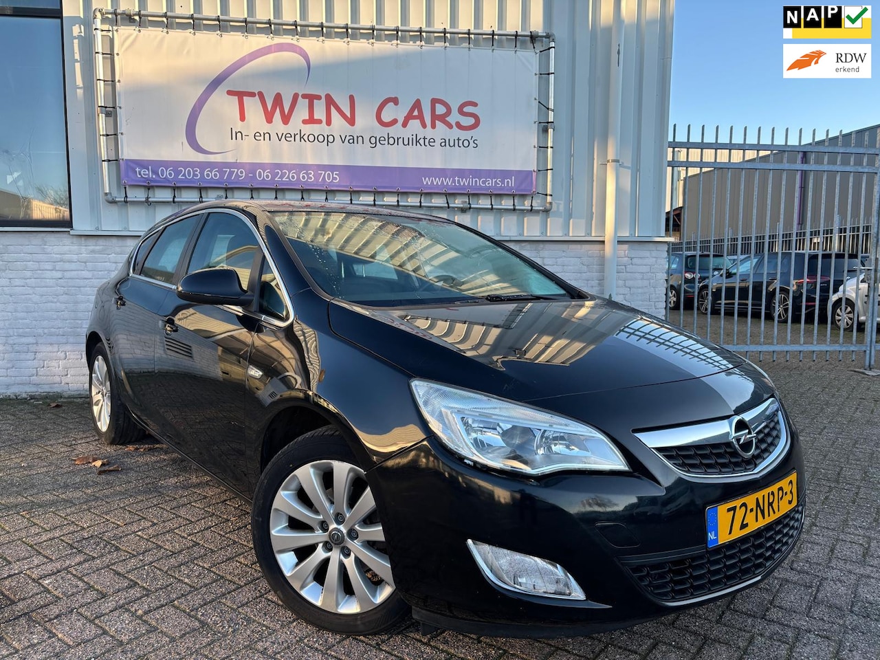 Opel Astra - 1.6 Cosmo 5drs automaatbak is defect - AutoWereld.nl
