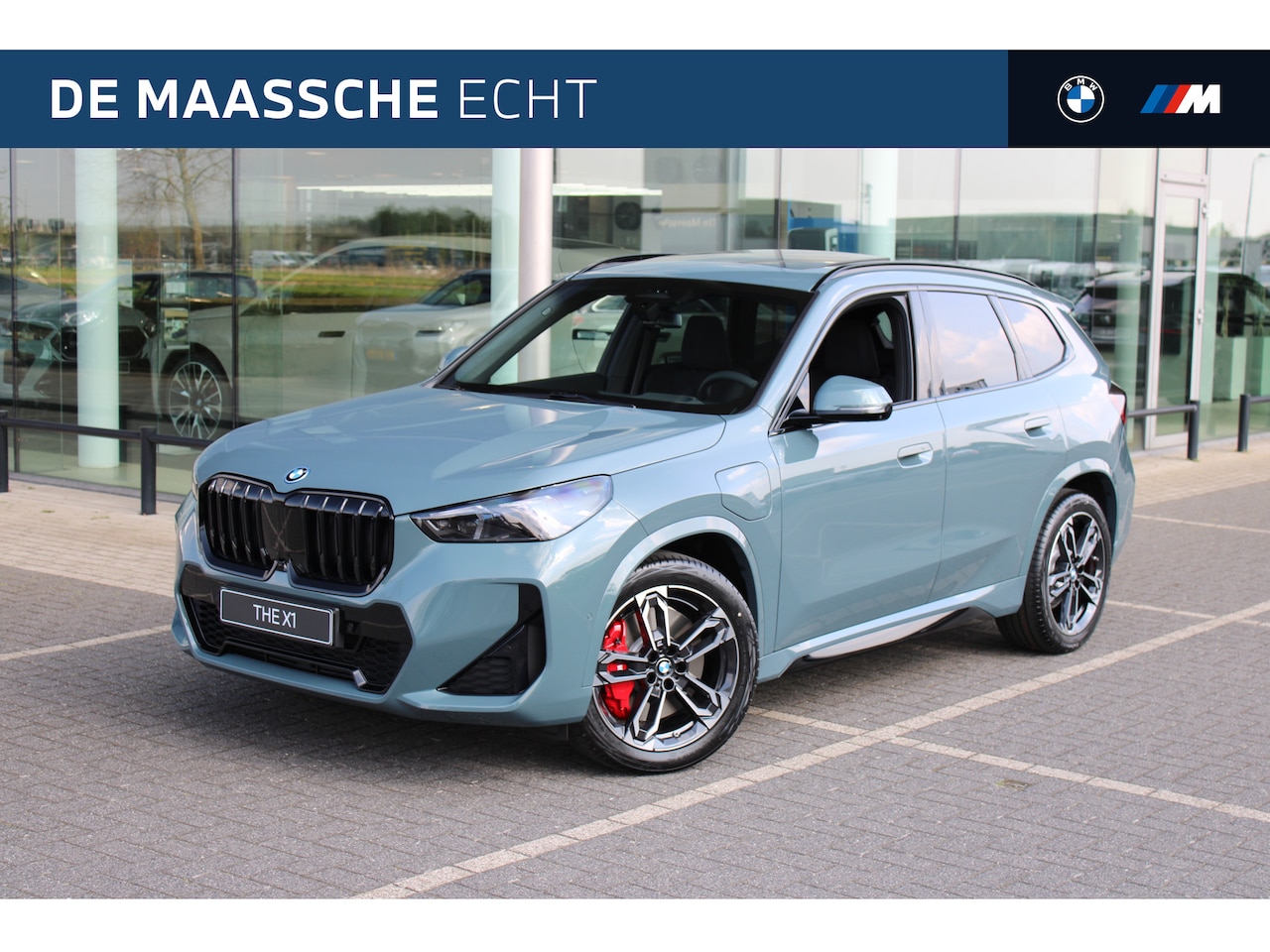 BMW X1 - xDrive25e High Executive M Sport Automaat / Panoramadak / Trekhaak / Sportstoelen / M Adap - AutoWereld.nl