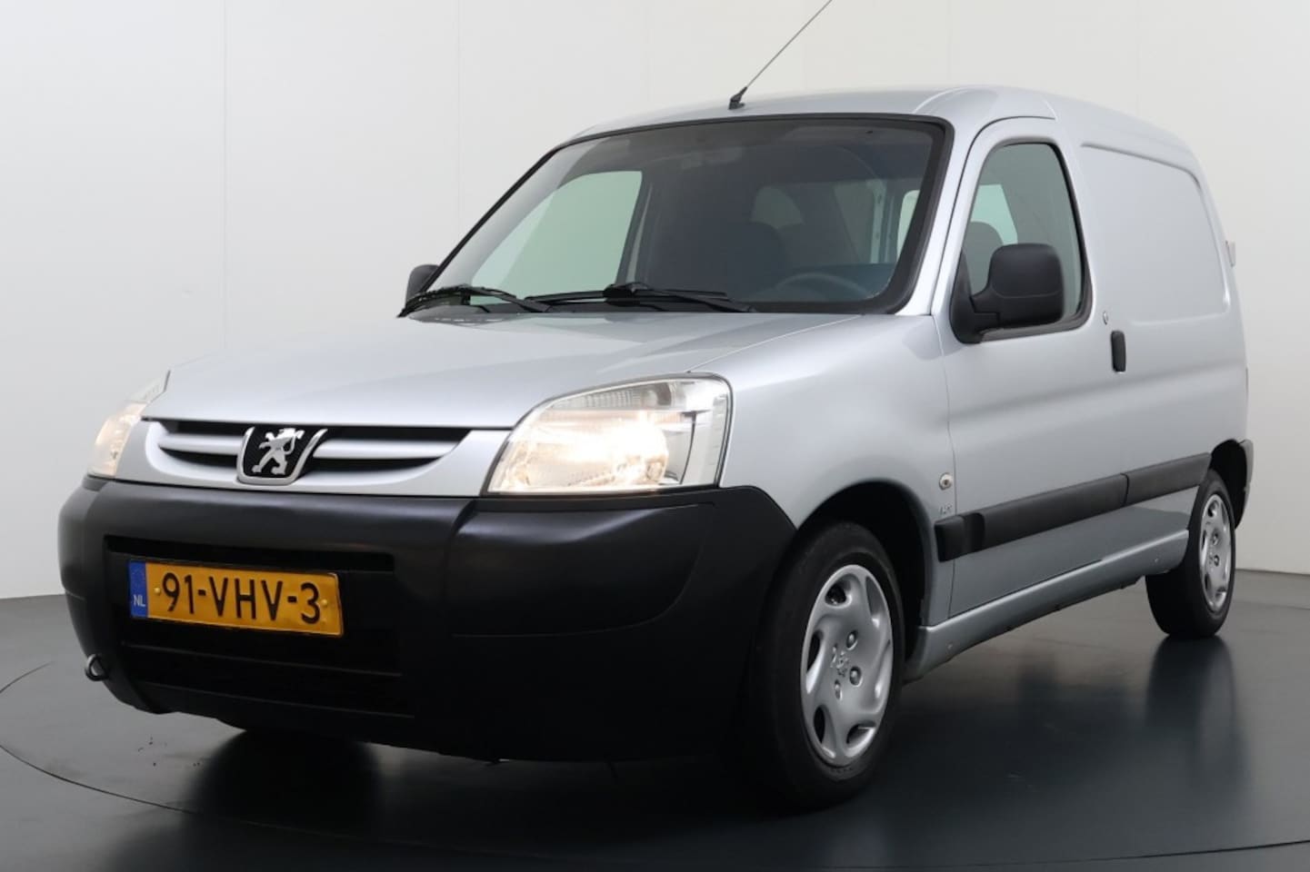 Peugeot Partner - 170C 1.6 HDI PRO Bestel Youngtimer!! - AutoWereld.nl