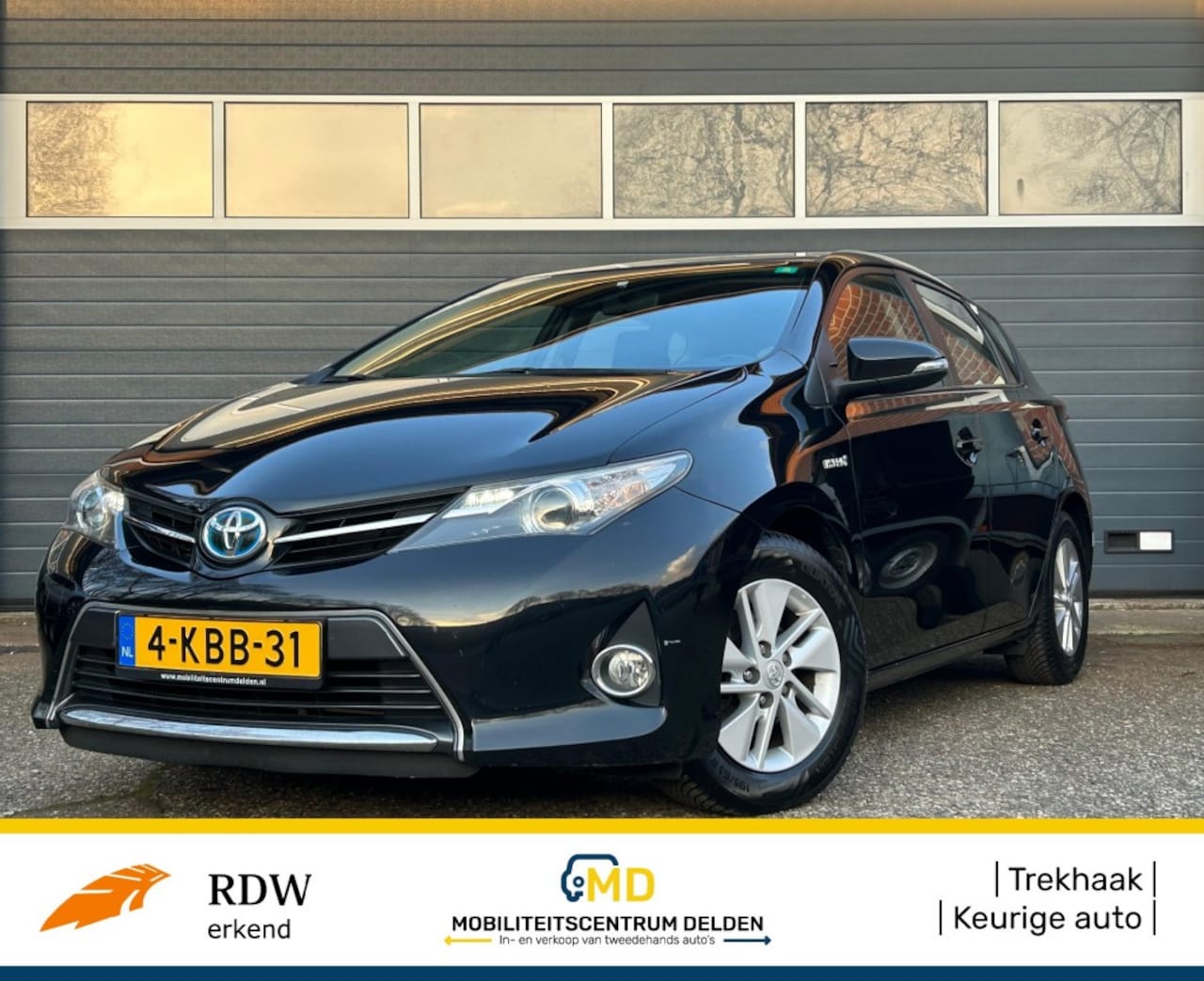 Toyota Auris - 1.8 HYBRID Aspiration / Trekhaak / Dealer ond. / Bluetooth - AutoWereld.nl