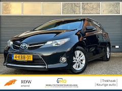Toyota Auris - 1.8 HYBRID Aspiration / Trekhaak / Dealer ond. / Bluetooth