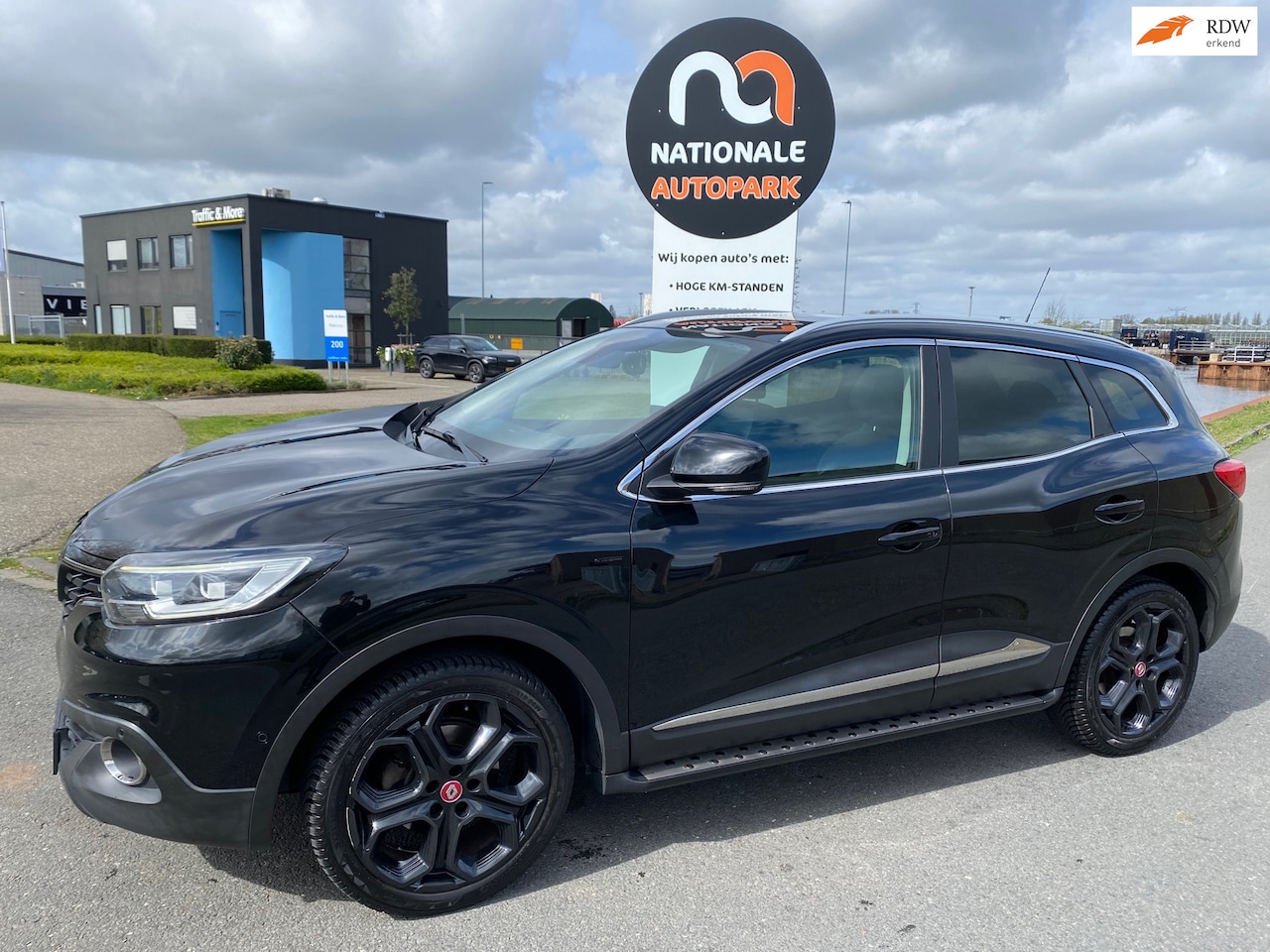 Renault Kadjar - | 2017 | 1.2 TCe Bose | Top Auto | APK - AutoWereld.nl