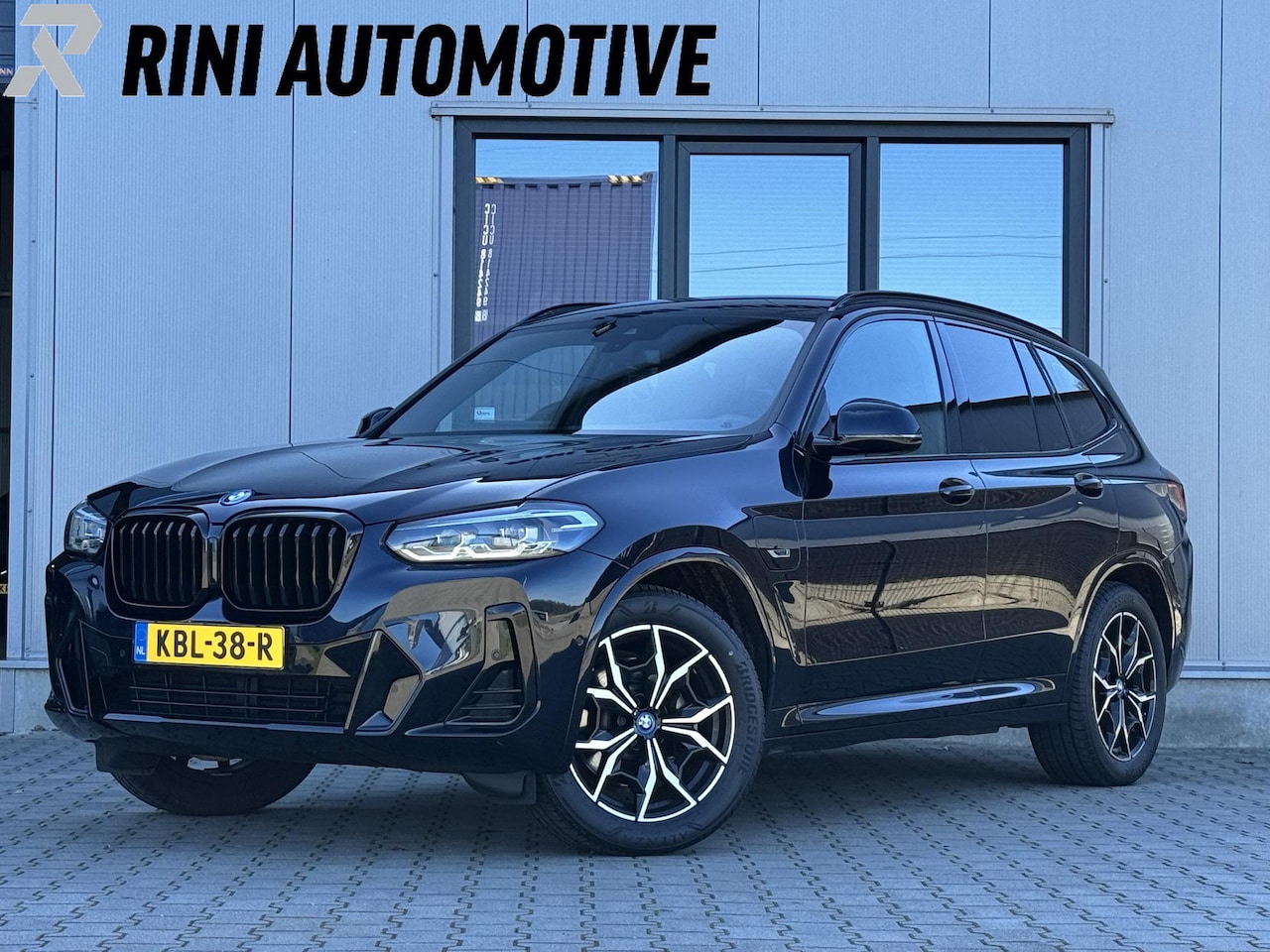 BMW X3 - xDrive30e High Executive 292 PK | M sport | Groot navi scherm | Alarm | Carbon zwart | Cam - AutoWereld.nl