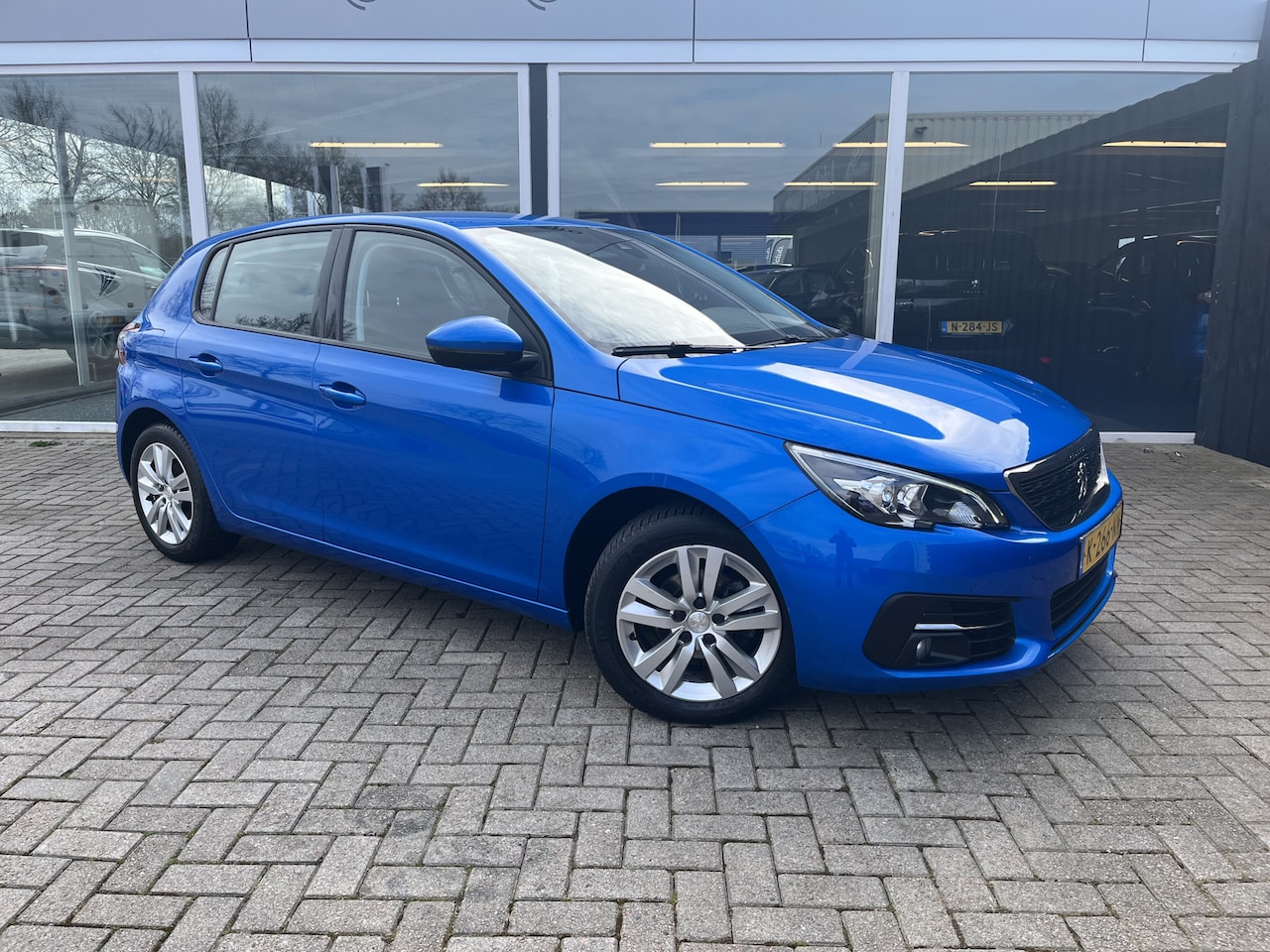 Peugeot 308 - 1.2 PureTech Blue Lease Active / Led / Cruise / Lmv / Virtual / Carplay - AutoWereld.nl