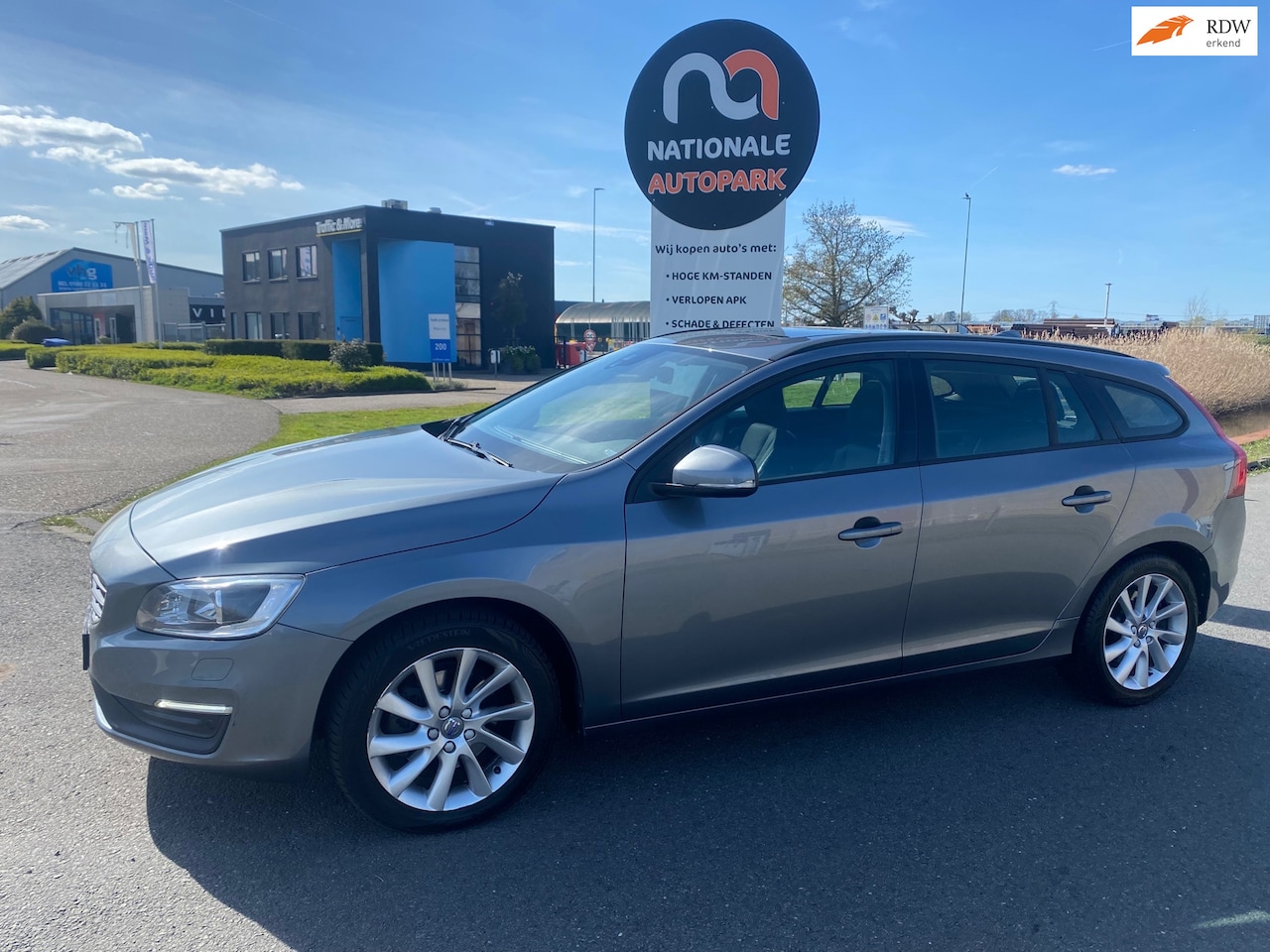 Volvo V60 - | 2016 | 2.0 D3 Ocean Race | Automaat | Top Auto - AutoWereld.nl
