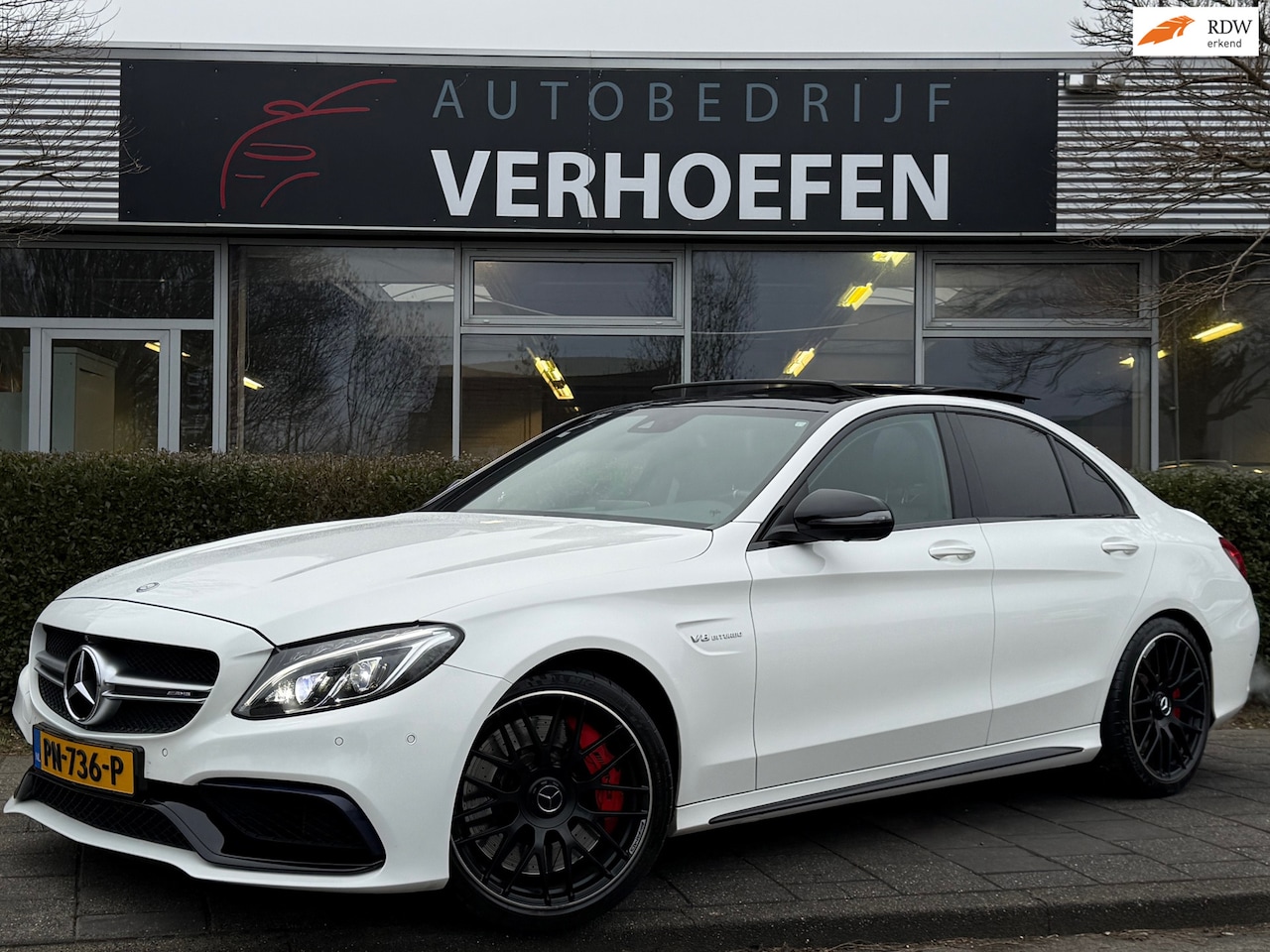 Mercedes-Benz C-klasse - AMG C63S - DOWNPIPE - STAGE 2 - 1E LAK - 360 CAMERA - PANORAMADAK - BURMESTER - VOLLEDIG D - AutoWereld.nl
