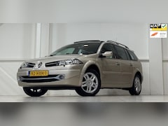 Renault Mégane Grand Tour - 2.0i 16V Tech Line Schuifdak Trekhaak Navigatie Garantie