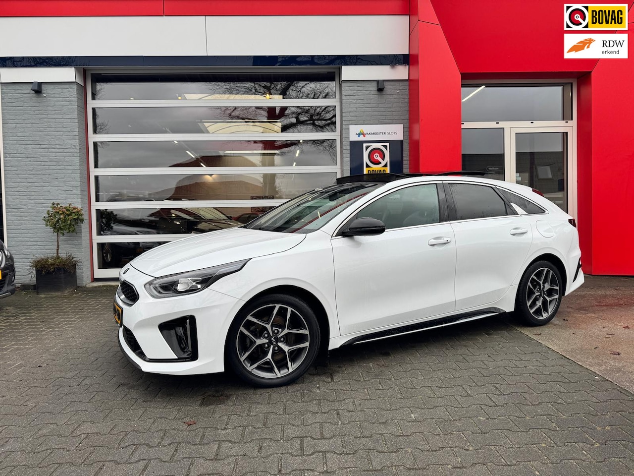Kia Pro cee'd - 1.0 T-GDi GT-Line 1.0 T-GDI GT-Line - AutoWereld.nl
