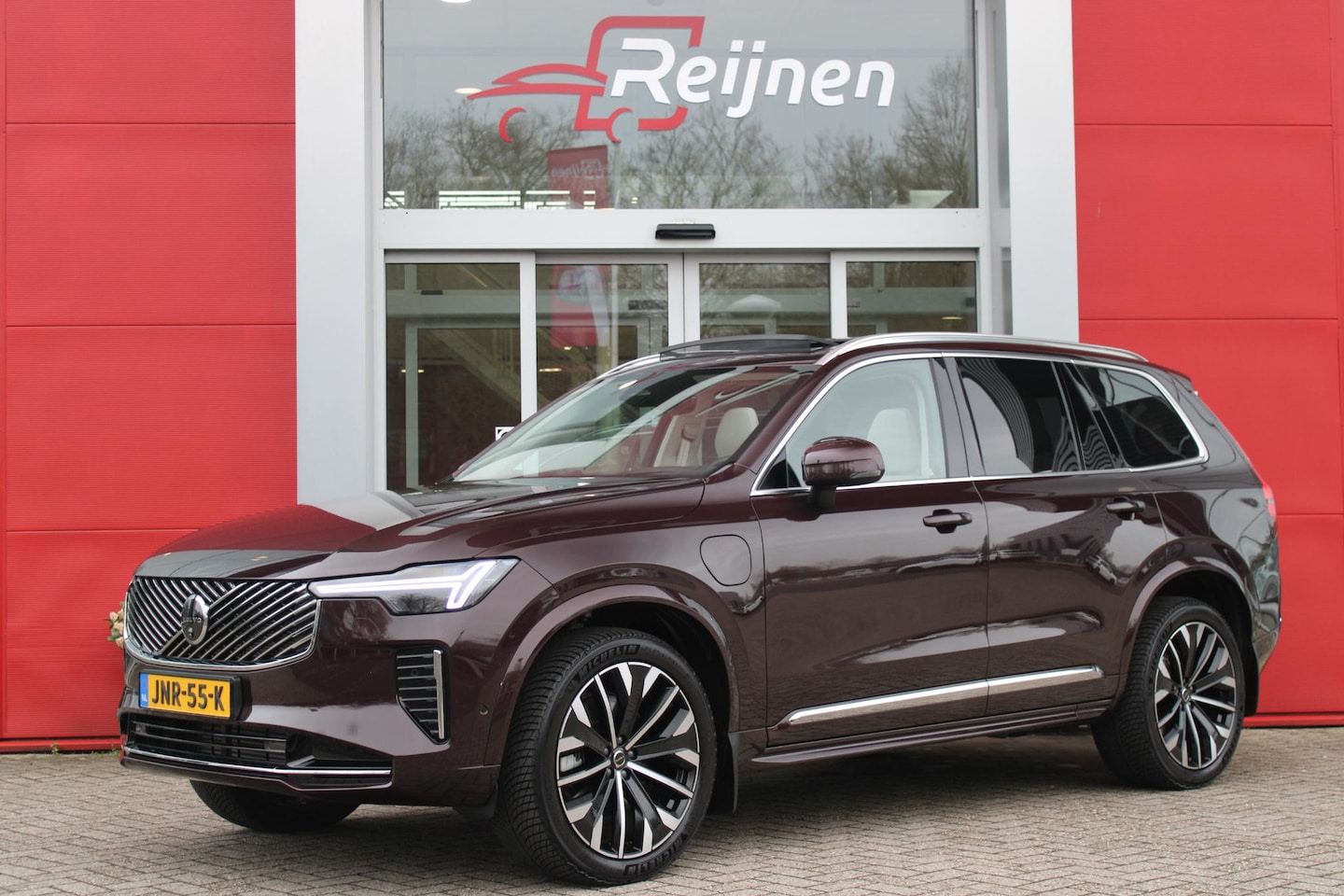 Volvo XC90 - 2.0 T8 456PK PHEV AWD PLUS BRIGHT | LUCHTVERING VOOR / ACHTER MET FOUR-C SETTINGS  | PANOR - AutoWereld.nl