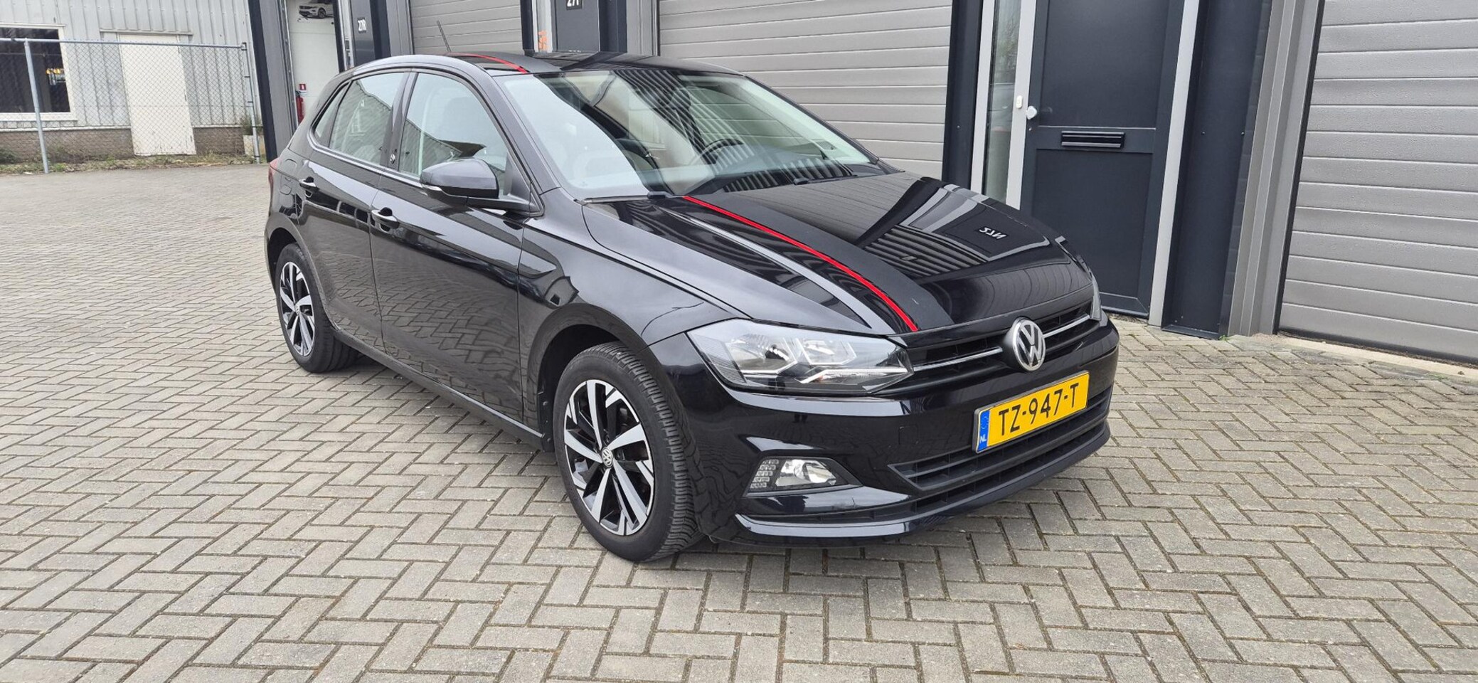 Volkswagen Polo - 1.0 TSI Beats Voor een particulier aangeboden als 2de eigenaar NL auto met NAP. - AutoWereld.nl