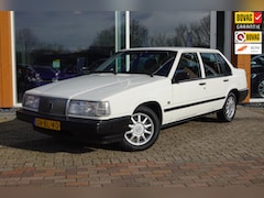 Volvo 940 - 2.3i GL Royal Class