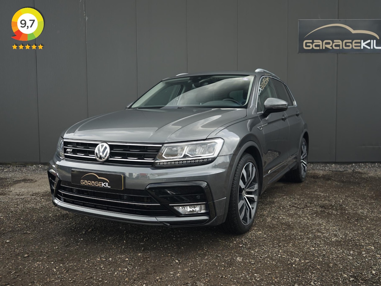 Volkswagen Tiguan - 1.4 TSI ACT Highline Orig.NL / R-Line / Pano / Dyn Audio / Elek. Achterklep / Trekhaak / L - AutoWereld.nl
