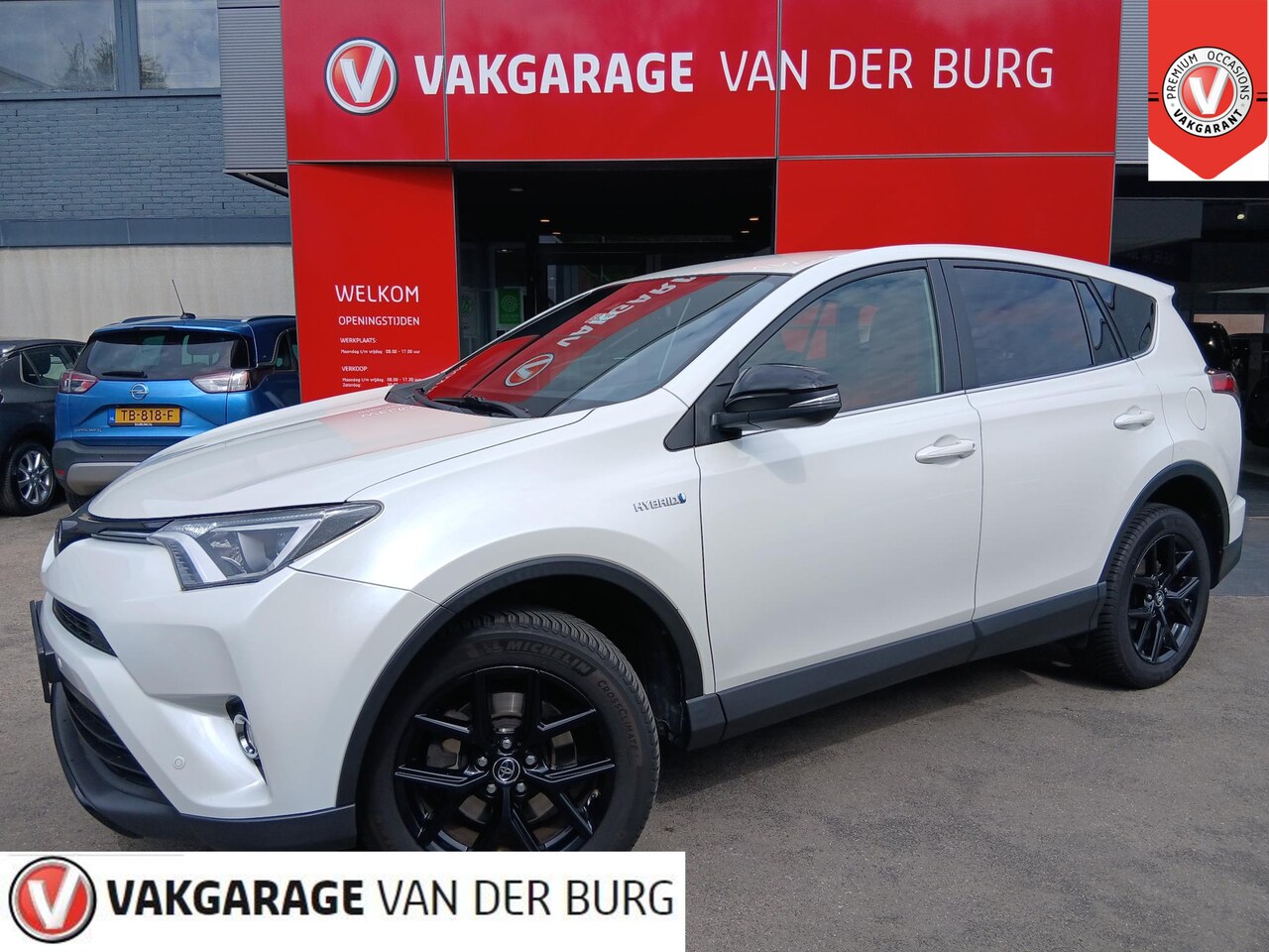 Toyota RAV4 - 2.5 Hybrid Black Edition 2.5 Hybrid Black Edition - AutoWereld.nl