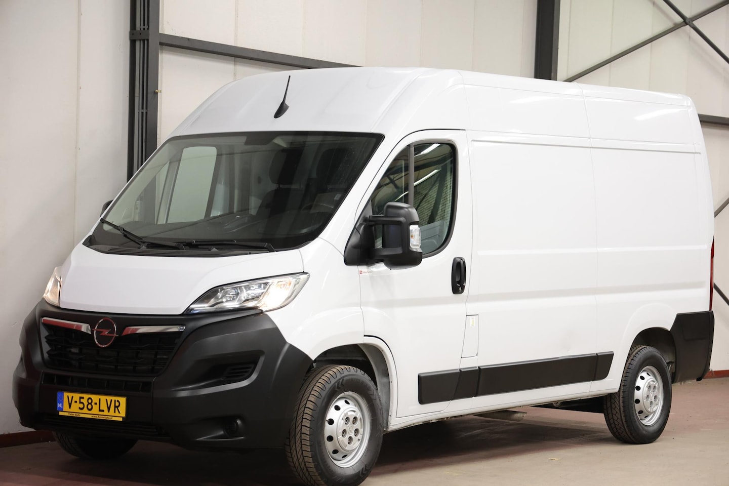 Opel Movano - 2.2D 140 L2H2 2500 KG TREKVERMOGEN - AutoWereld.nl