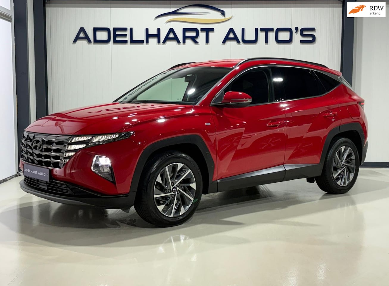 Hyundai Tucson - 1.6 T-GDI MHEV Comfort Automaat / Navigatie full map / Camera / Cruise control / etc. - AutoWereld.nl