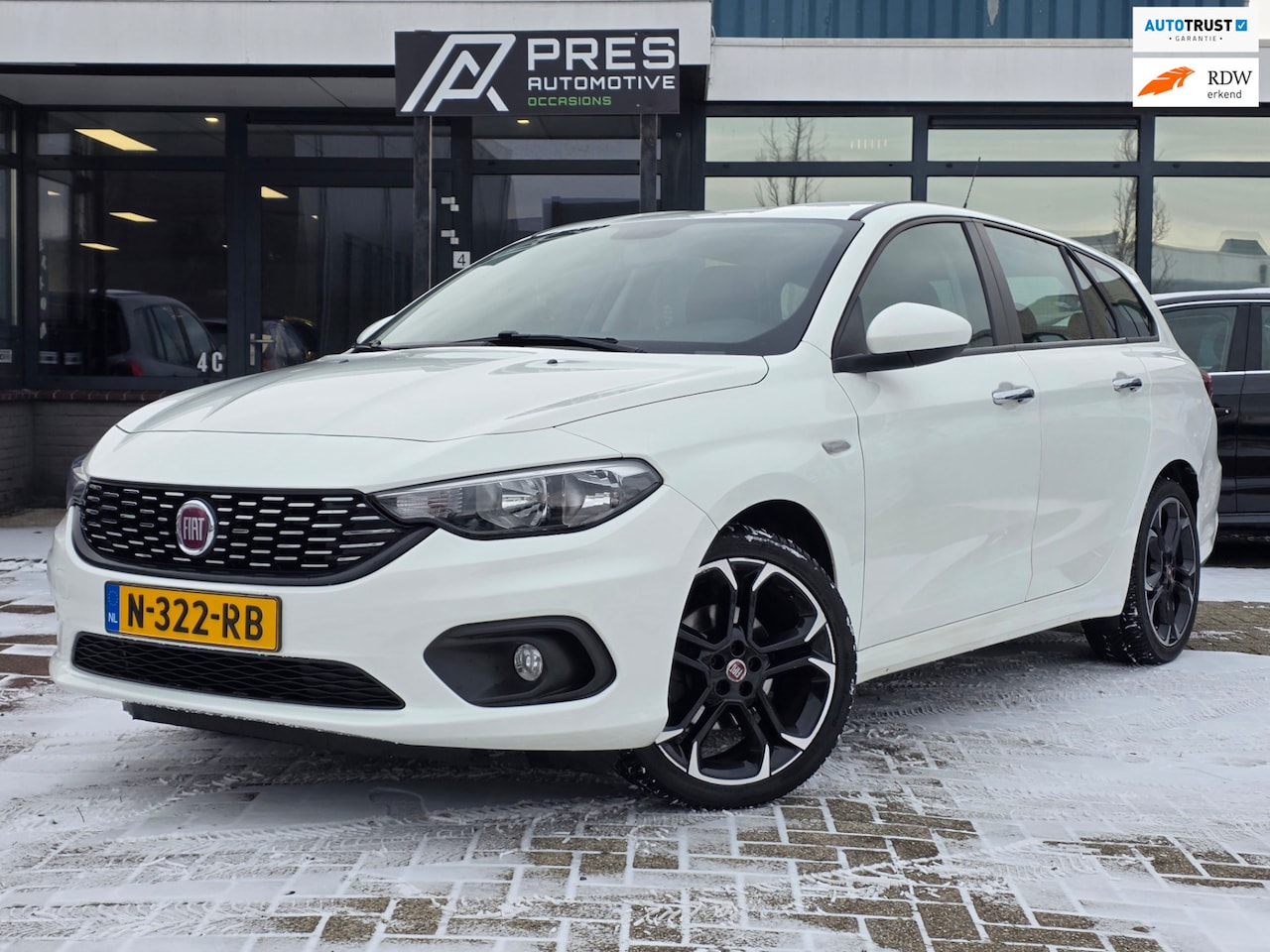 Fiat Tipo Stationwagon - 1.4 Street |AIRCO|NAVI|PDC|TREKHAAK - AutoWereld.nl