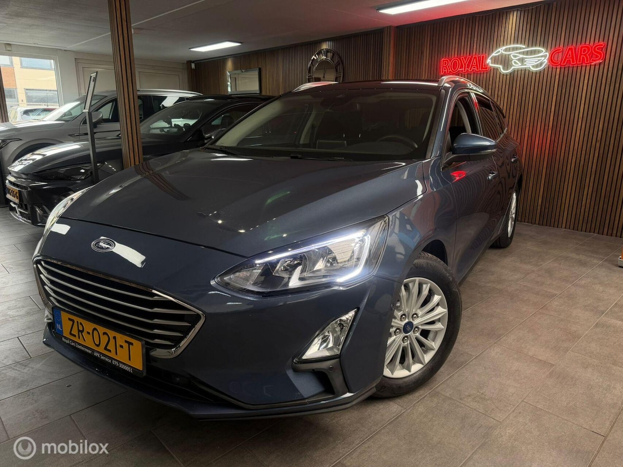 Ford Focus Wagon - 1.0 EcoBoost Titanium Business/ Pano / Navi - AutoWereld.nl