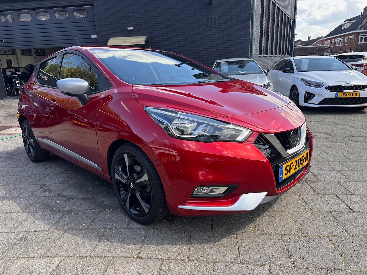 Nissan Micra - 0.9 IG-T Tekna|Leder|Key-Less|Camera - AutoWereld.nl
