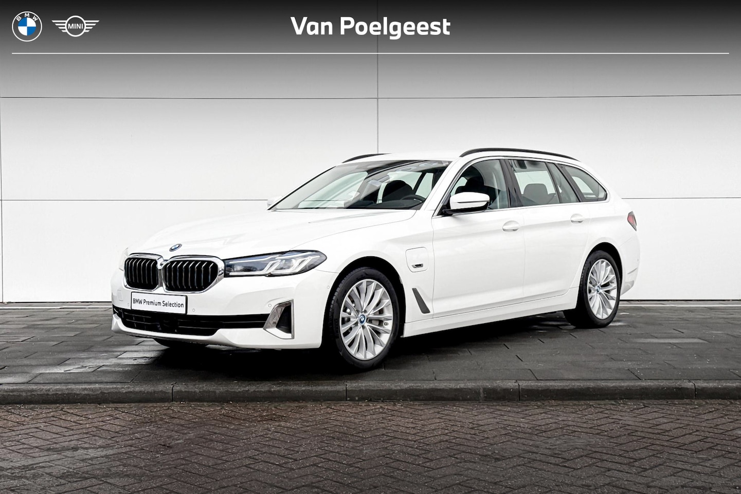 BMW 5-serie Touring - 530e xDrive High Executive Driving Assistant Professional | Head-Up Display | Selections 1 - AutoWereld.nl