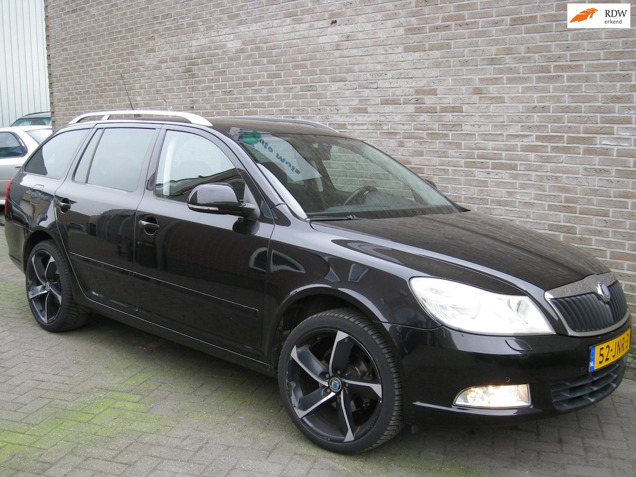 Skoda Octavia Combi - 1.4 TSI Elegance Business Line - 2e eig! - PDC - Cruise control - - AutoWereld.nl
