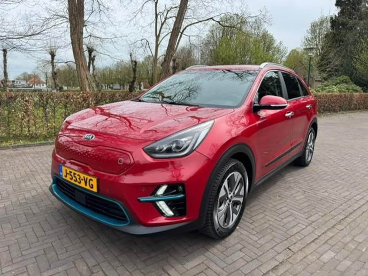 Kia e-Niro - ExecutiveLine 64 kWh SOH 100% 3 Fase/Acarplay/Leer/Led/Camera/Fabrieksgarantie - AutoWereld.nl