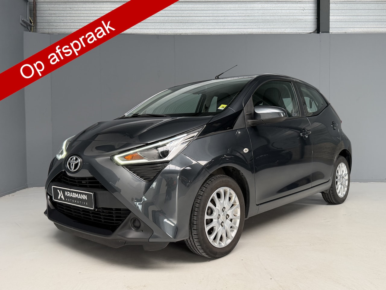 Toyota Aygo - 1.0 VVT-i x-play DAB|Camera|Carplay|Automaat - AutoWereld.nl
