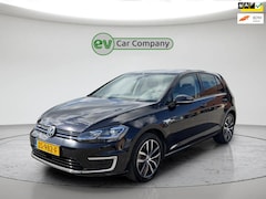 Volkswagen e-Golf - E-Golf | SOH 95% | CarPlay | Adaptieve Cruise Control | Led | Parkeersensoren | Facelift
