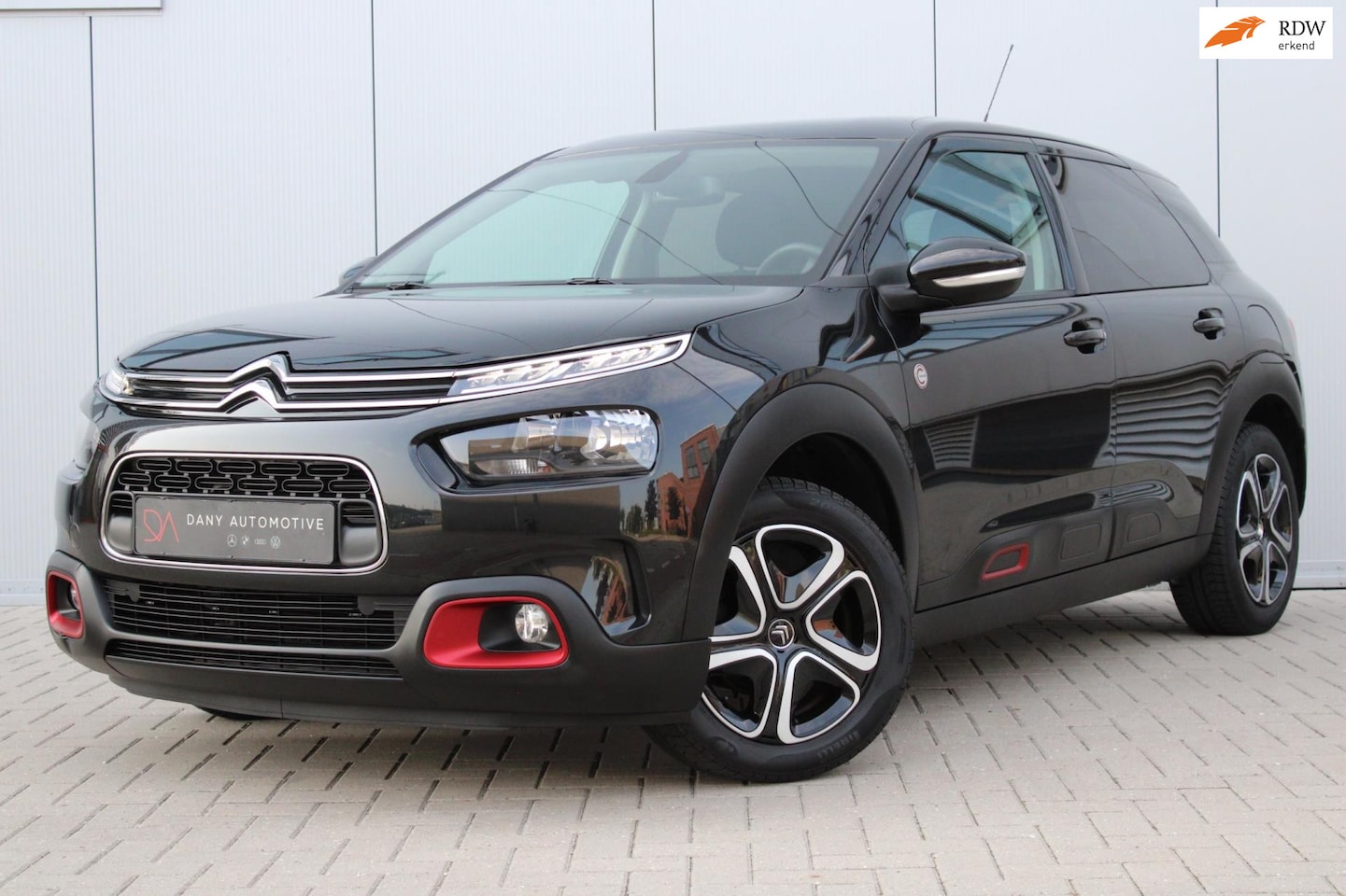 Citroën C4 Cactus - 1.2 Shine CARPLAY I CRUISE I CLIMA I NAVI I DAB I LPG I - AutoWereld.nl
