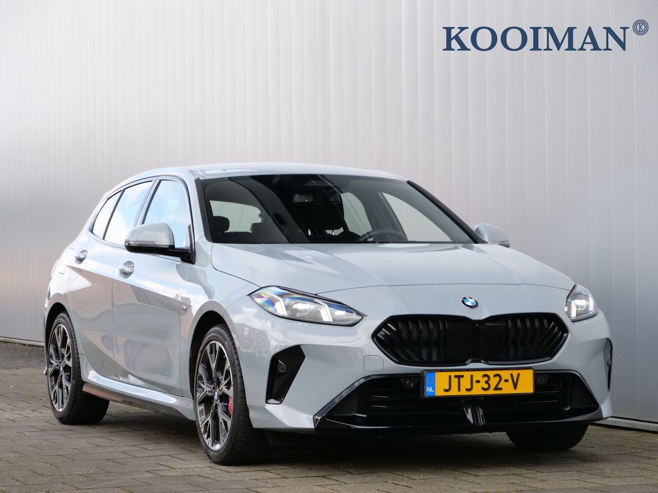 BMW 1-serie - 116 automaat 123pk M Sportpakket Pro Stoelverwarming /  Camera / Keyless entry - AutoWereld.nl