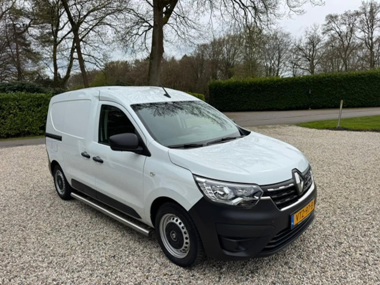 Renault Express - 1.5 dCi 75 Comfort + 1.5 dCi 75 Comfort