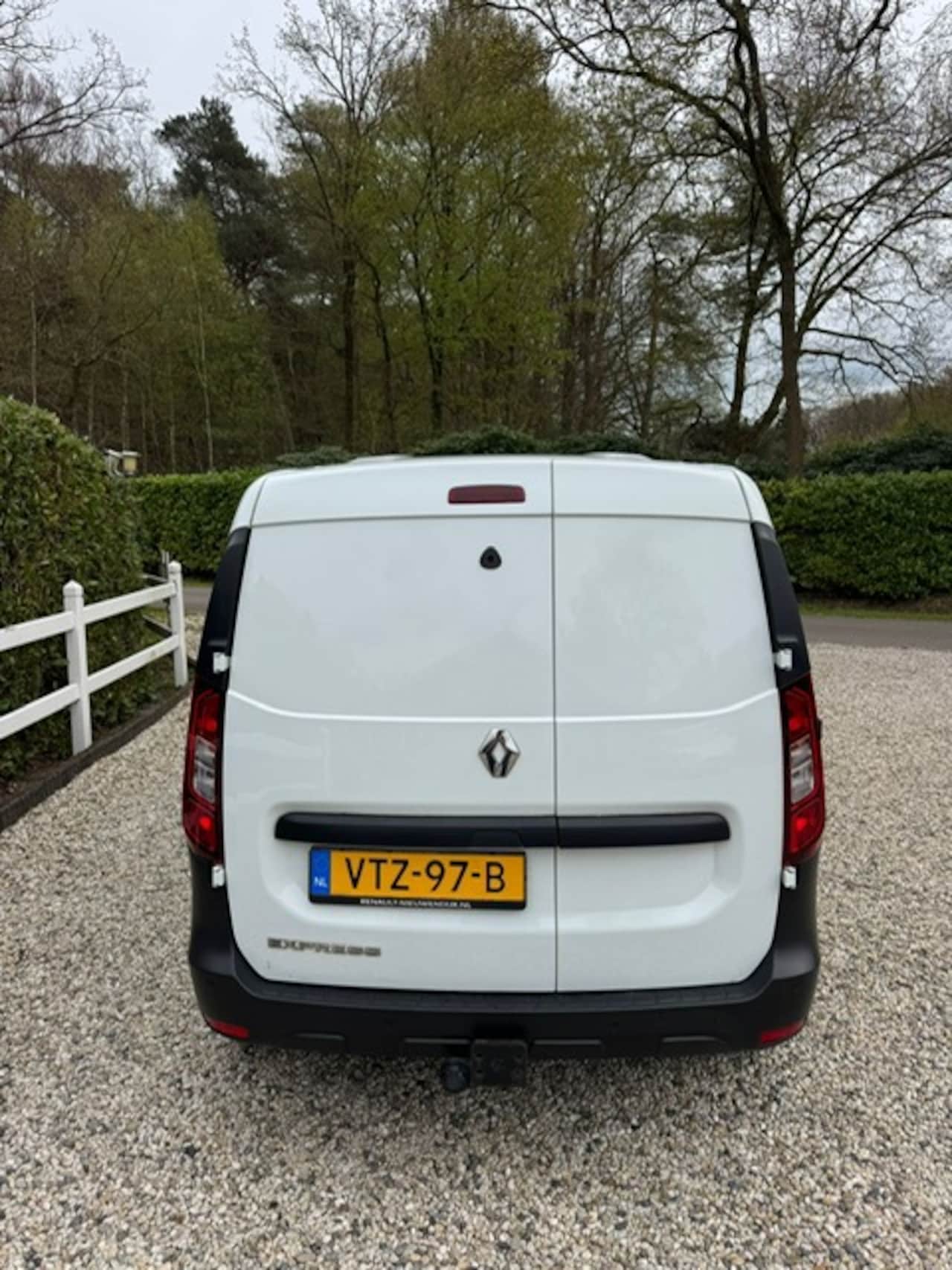 Renault Express - 1.5 dCi 75 Comfort + 1.5 dCi 75 Comfort