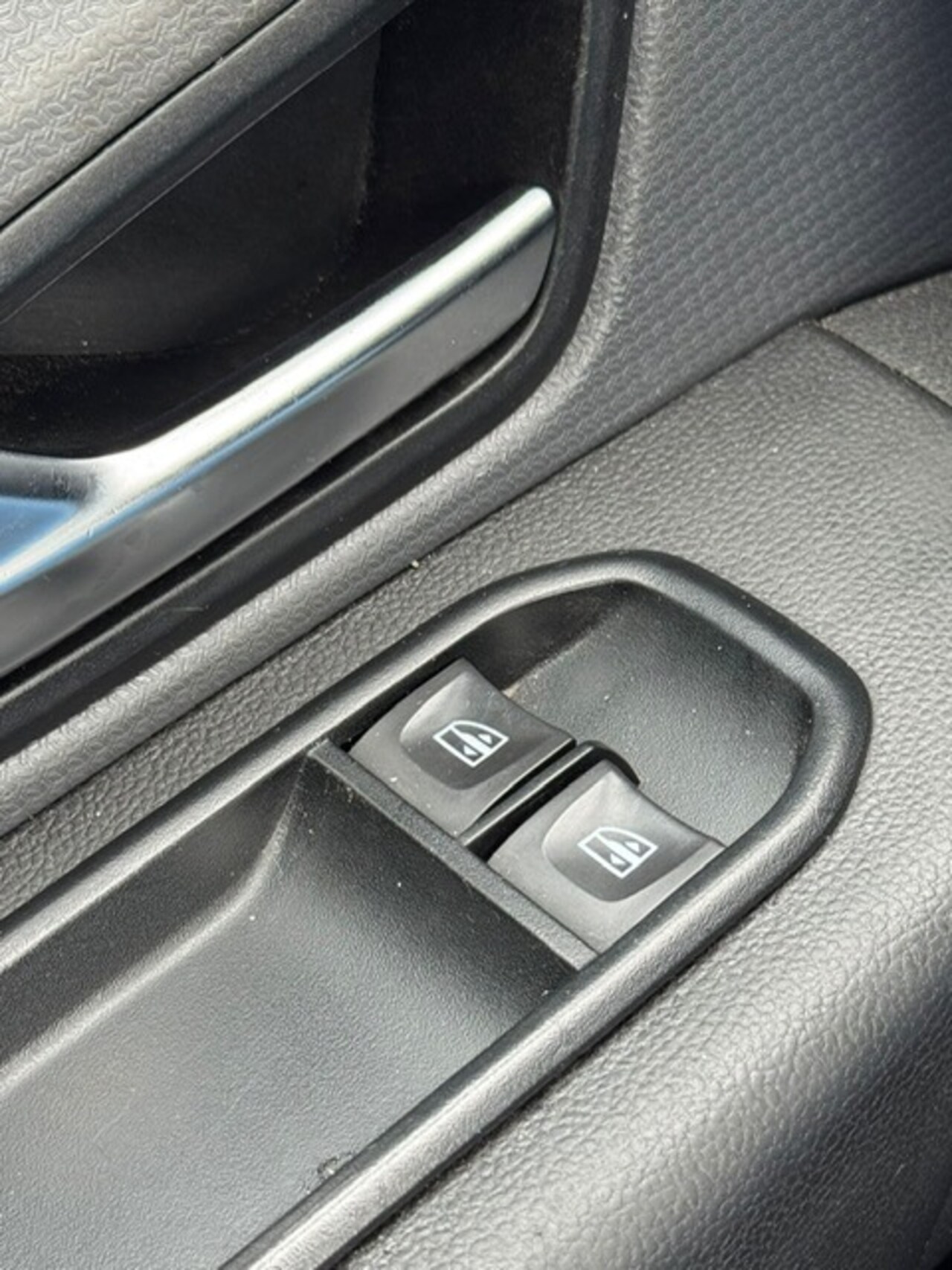 Renault Express - 1.5 dCi 75 Comfort + 1.5 dCi 75 Comfort