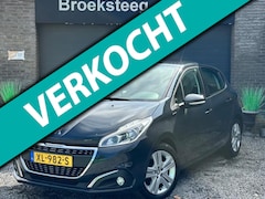 Peugeot 208 - 1.2 PureTech Signature Netteauto/Weinigkm/Navigatie/Boekjescompleet