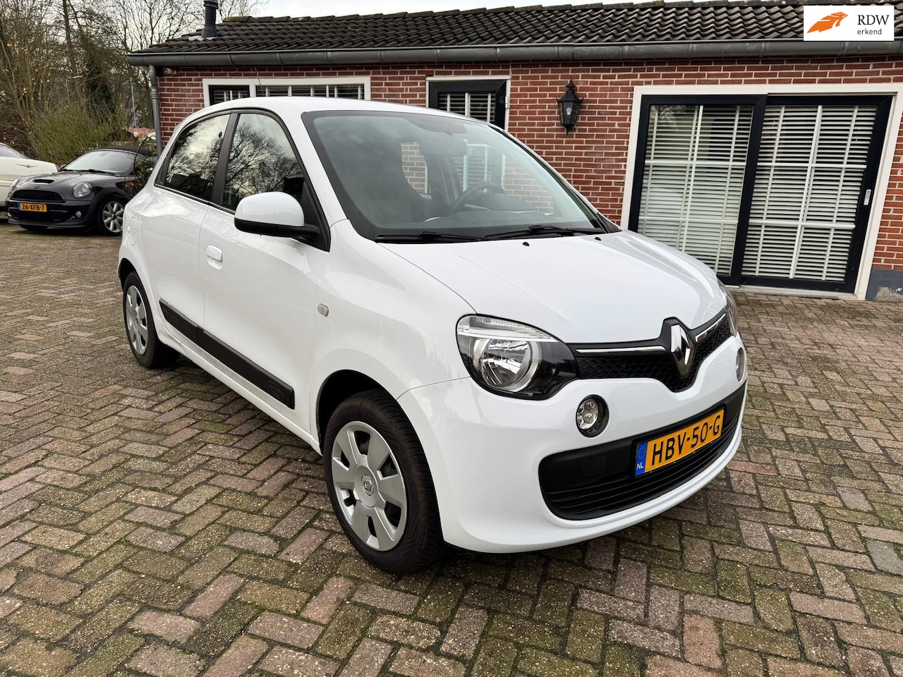 Renault Twingo - 1.0 SCe Collection NIEUWE APK T/M 15-01-2027 - AutoWereld.nl