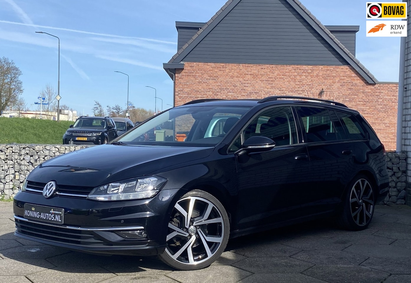 Volkswagen Golf Variant - 1.5 TSI Comfortline Businnes Autom./ Clima/ Cruise/ MM/ 19"/ Trekhaak - AutoWereld.nl