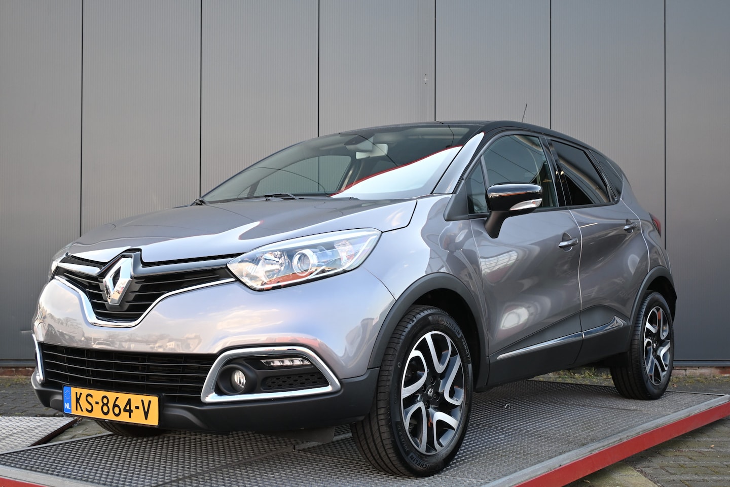 Renault Captur - 0.9 TCe Dynamique camera - AutoWereld.nl